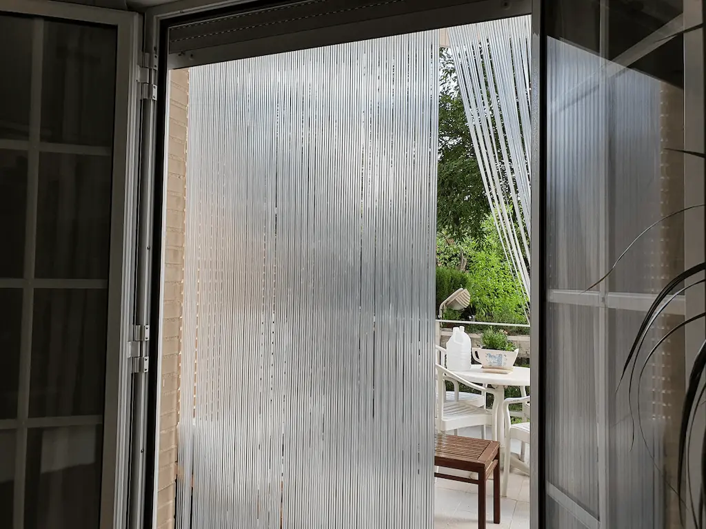 Cortinas de Tiras Anti-Mosquitos y Cortinillas de PVC para Exteriores
